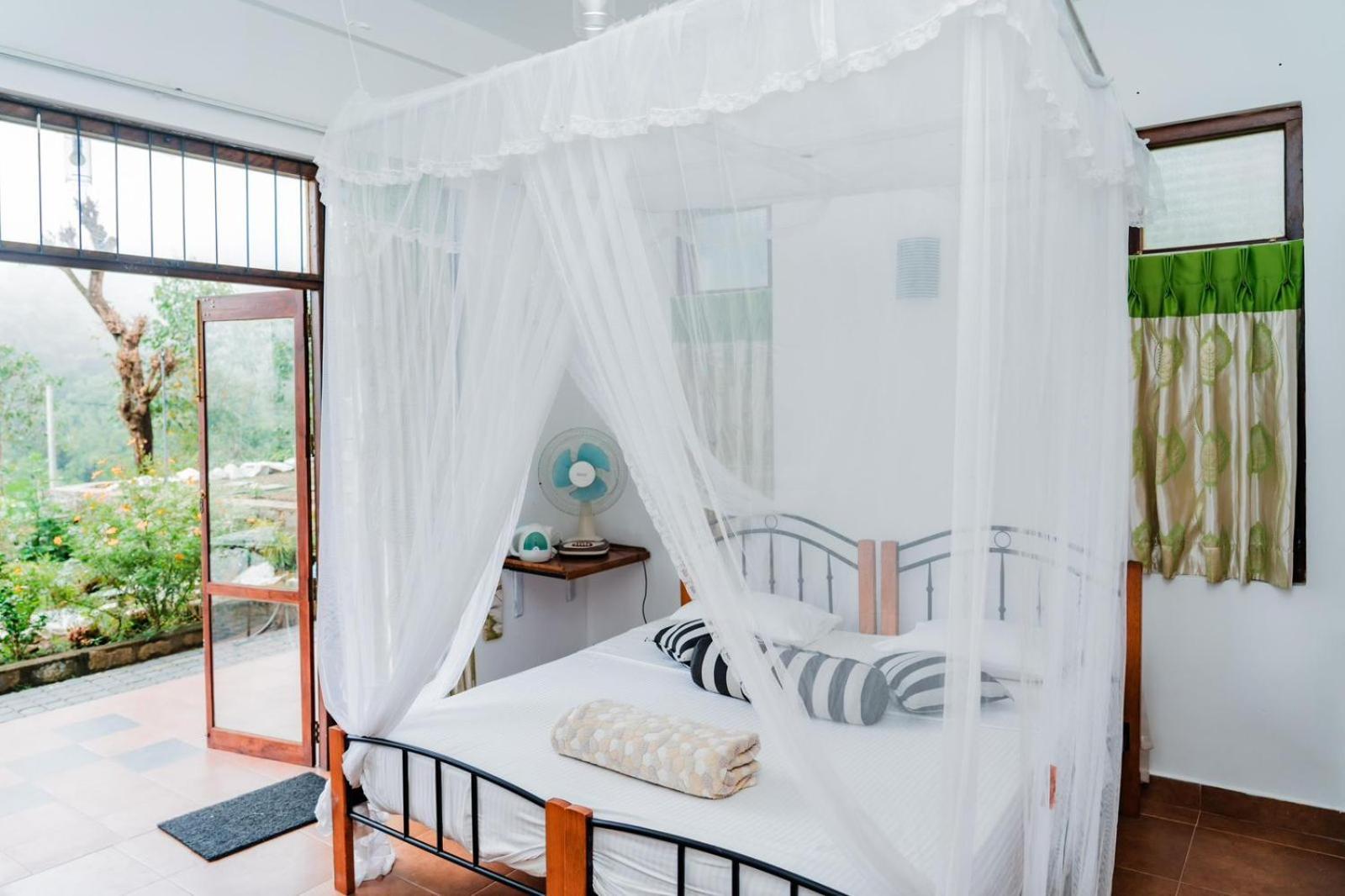 Ella Floating View Bed & Breakfast Екстериор снимка