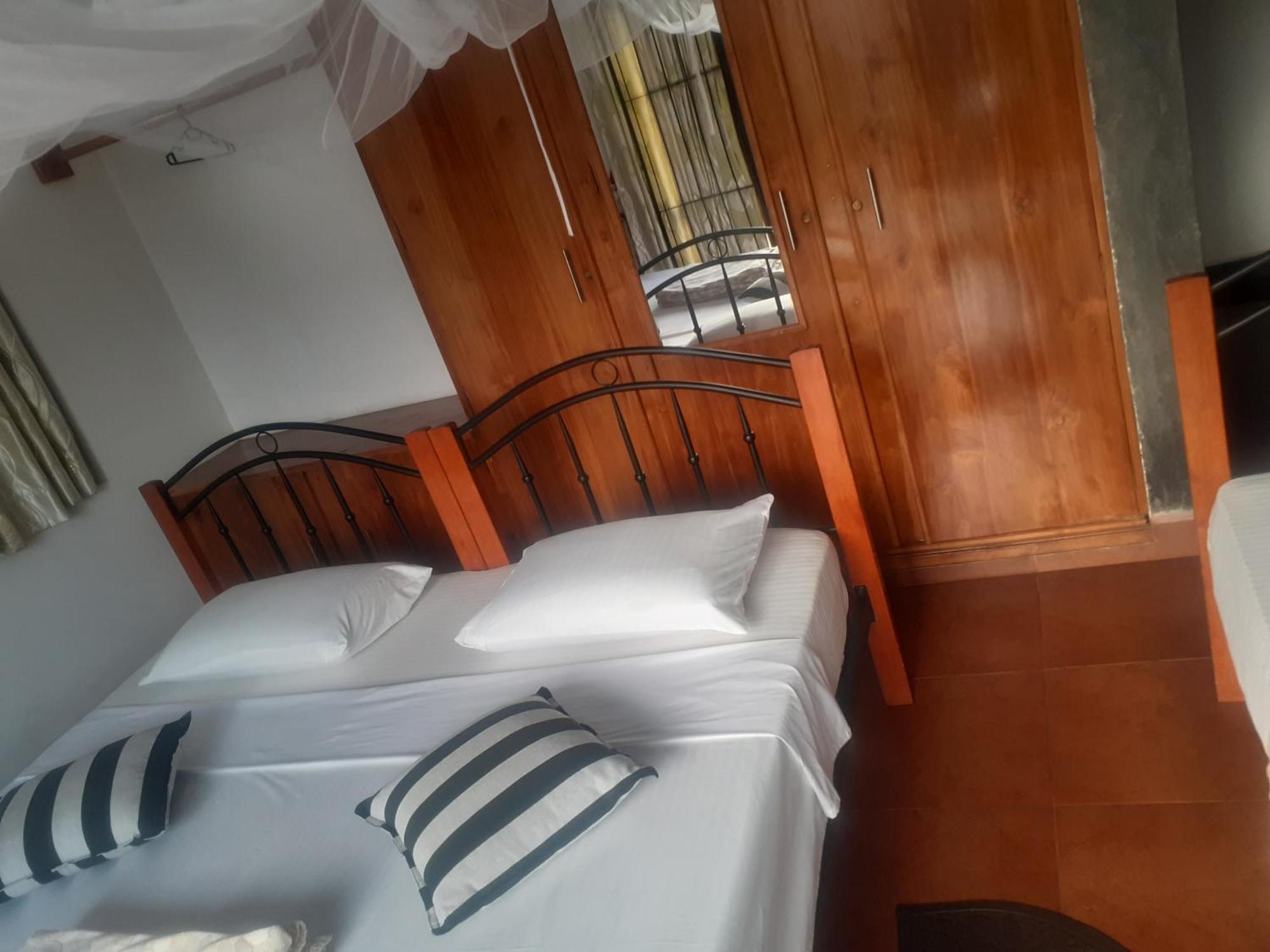 Ella Floating View Bed & Breakfast Екстериор снимка