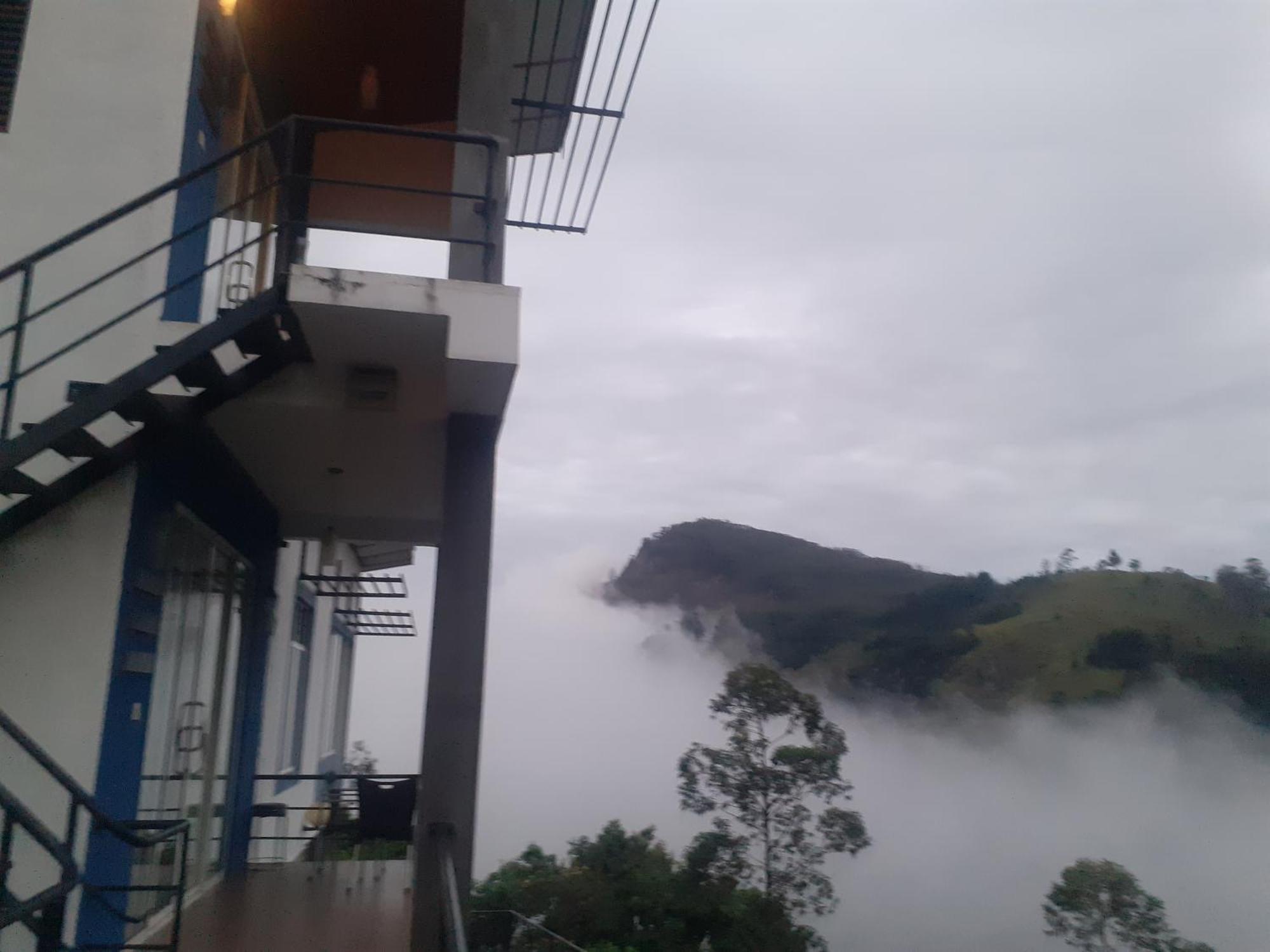 Ella Floating View Bed & Breakfast Екстериор снимка