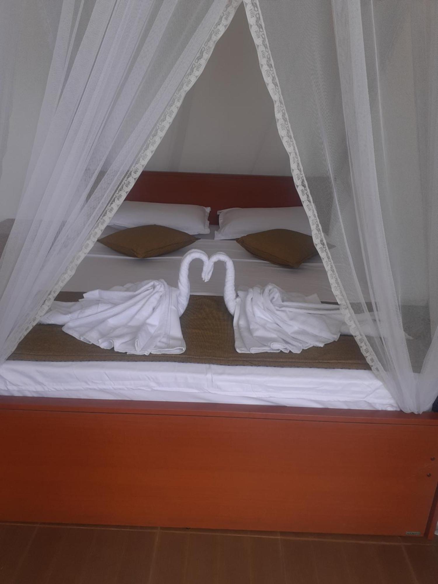 Ella Floating View Bed & Breakfast Екстериор снимка