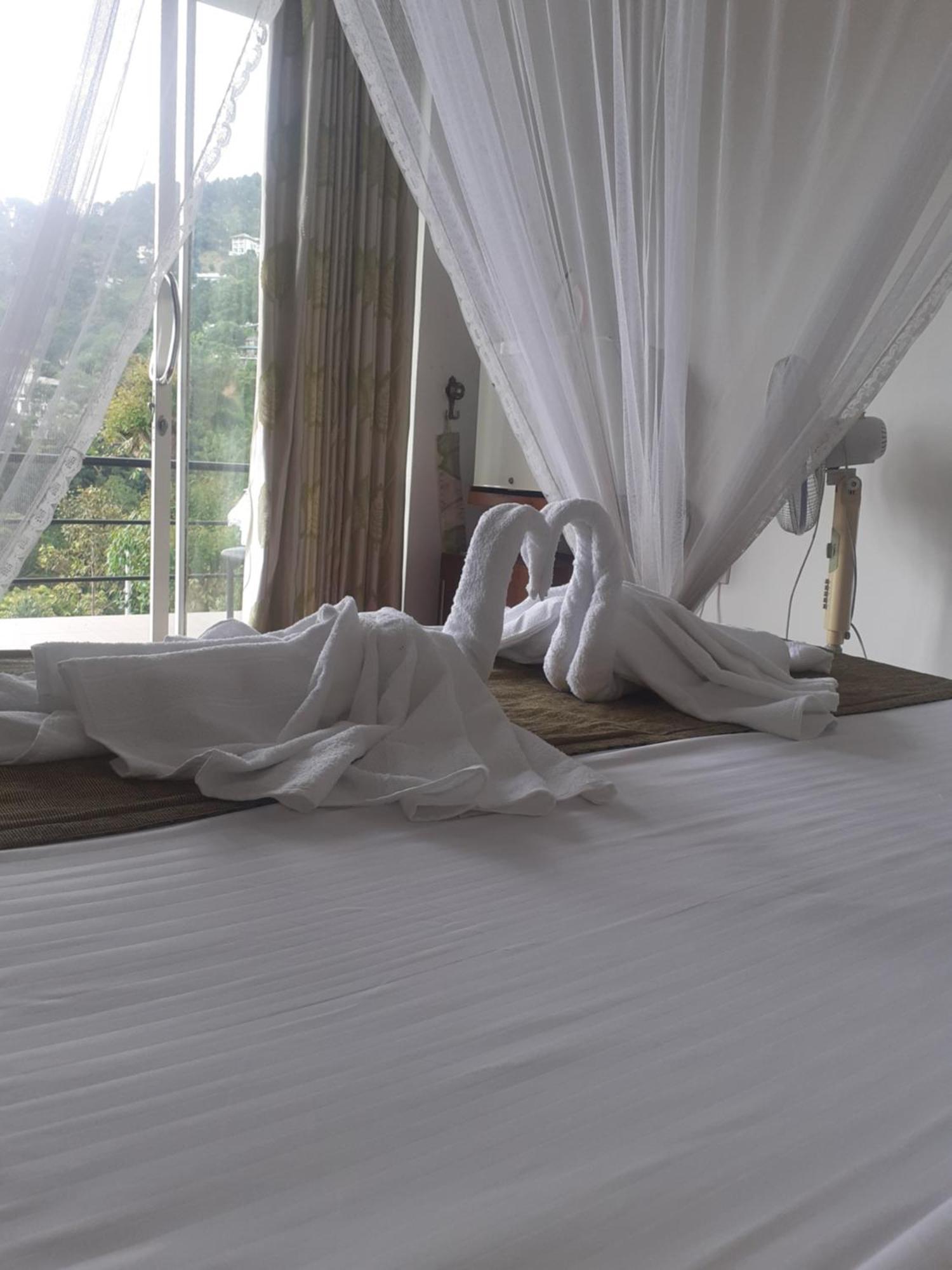 Ella Floating View Bed & Breakfast Екстериор снимка